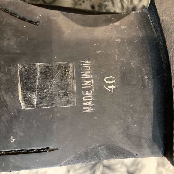 OFFICE LONDON Sz 40 Leather Chelsea Style Pull On  Booties - Picture 7 of 9